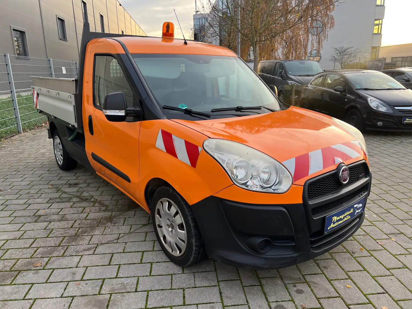 Fiat Doblo Work Up Pritsche/1Hand/90.727TKM/TÜV/NEU/AHK- Orange - 2