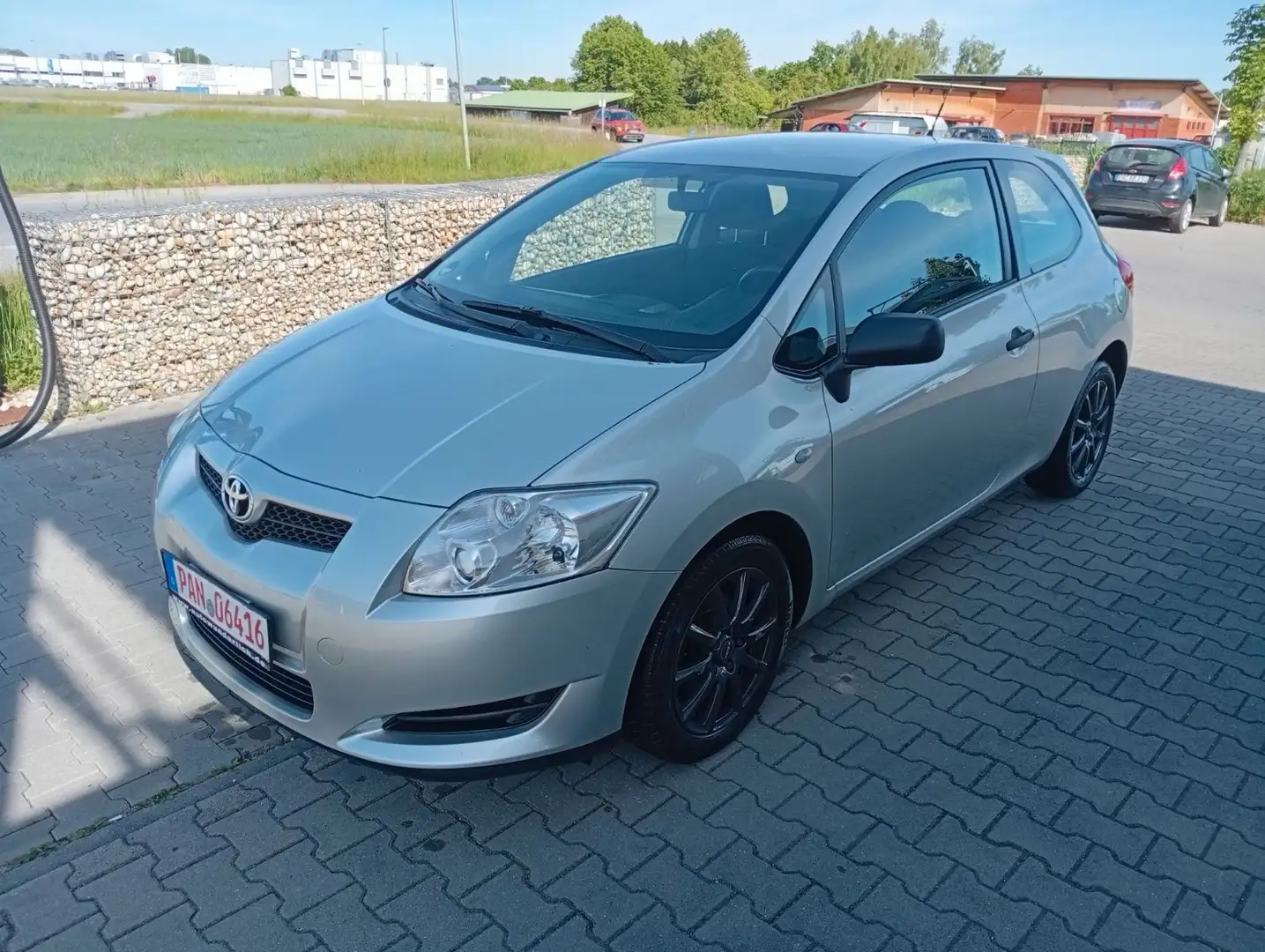 Toyota Auris 1.4 VVT-i Luna Silber - 2