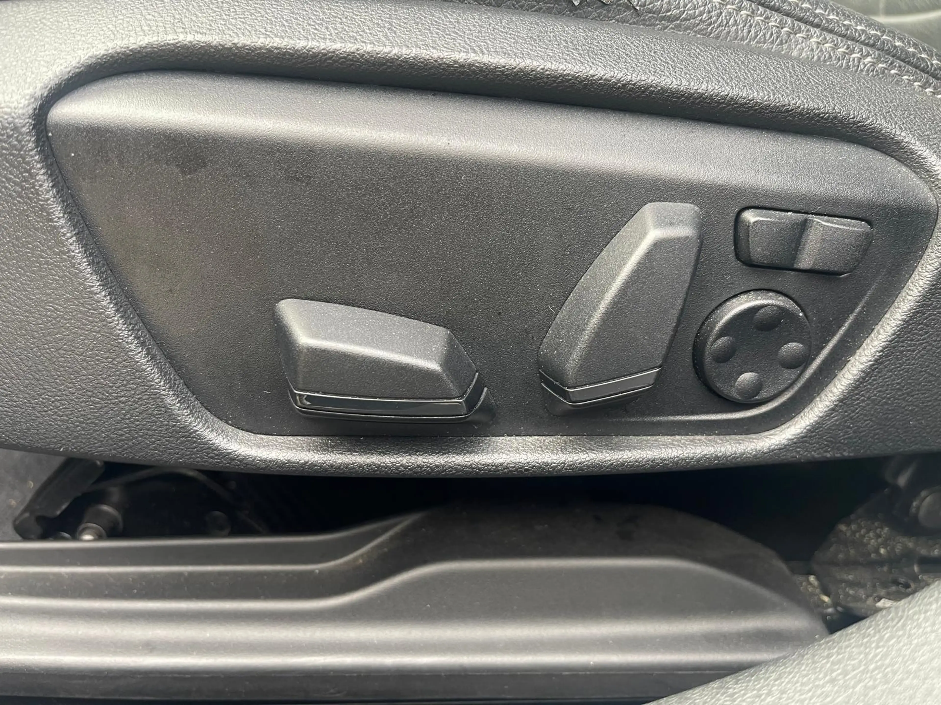 BMW 120 120d xDrive M -JUSQU'A 36MOIS DE GARANTIE — photo 9