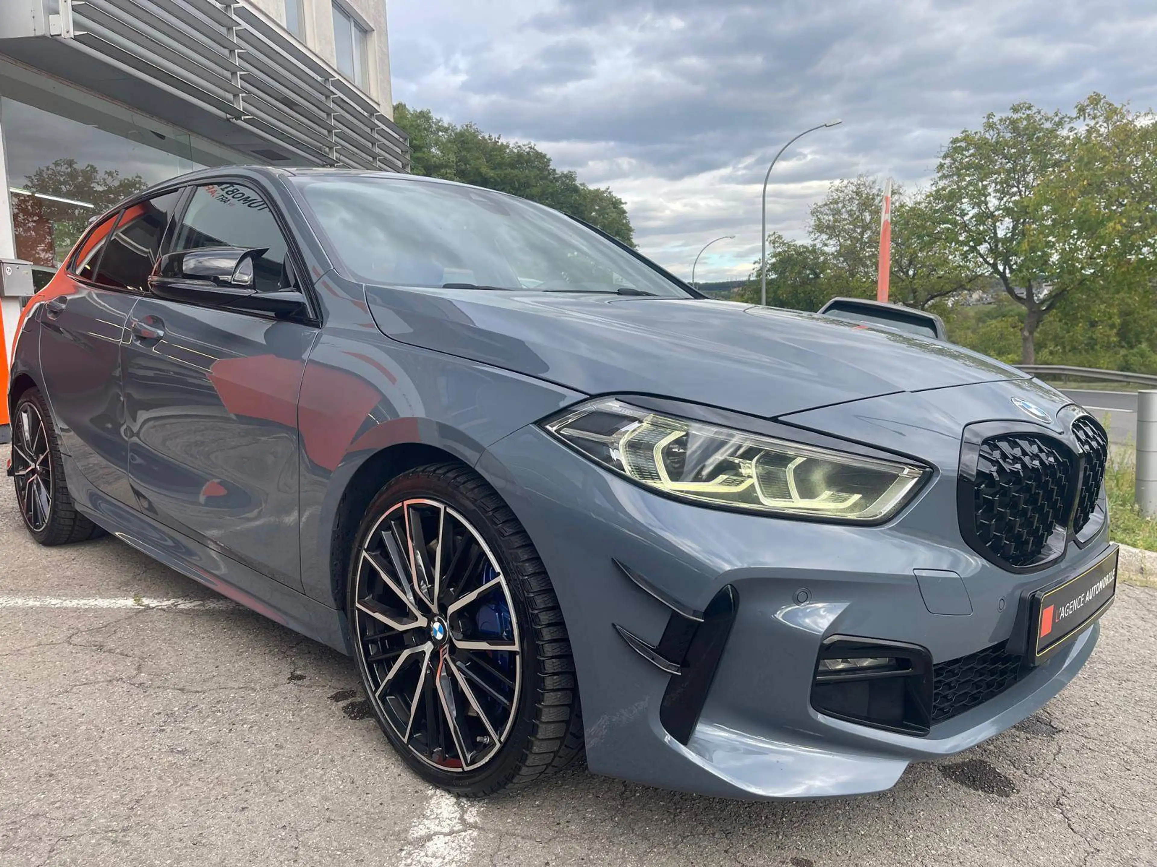 BMW 120 120d xDrive M -JUSQU'A 36MOIS DE GARANTIE — photo 4