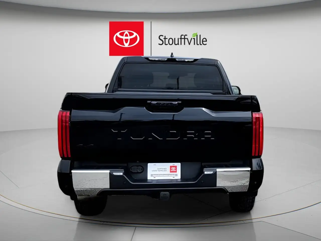 Toyota Tundra снимка Toyota Tundra