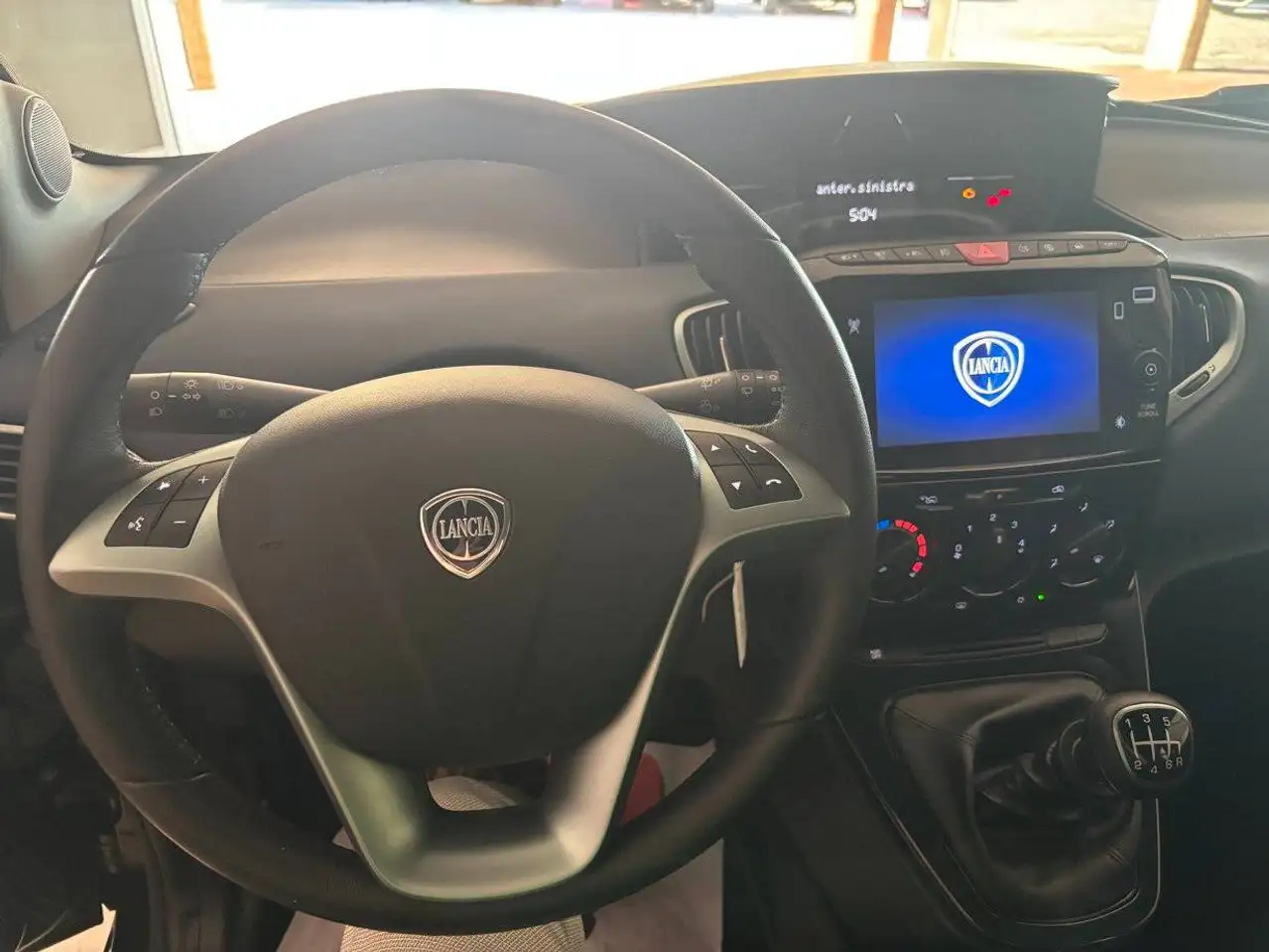 Lancia Ypsilon 2024 — фото 12