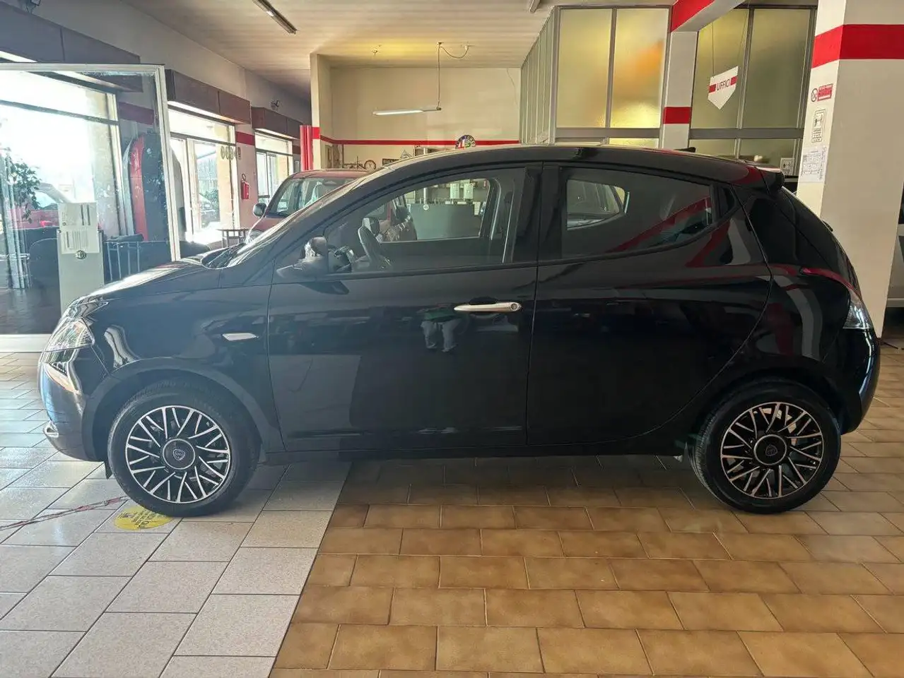 Lancia Ypsilon 2024