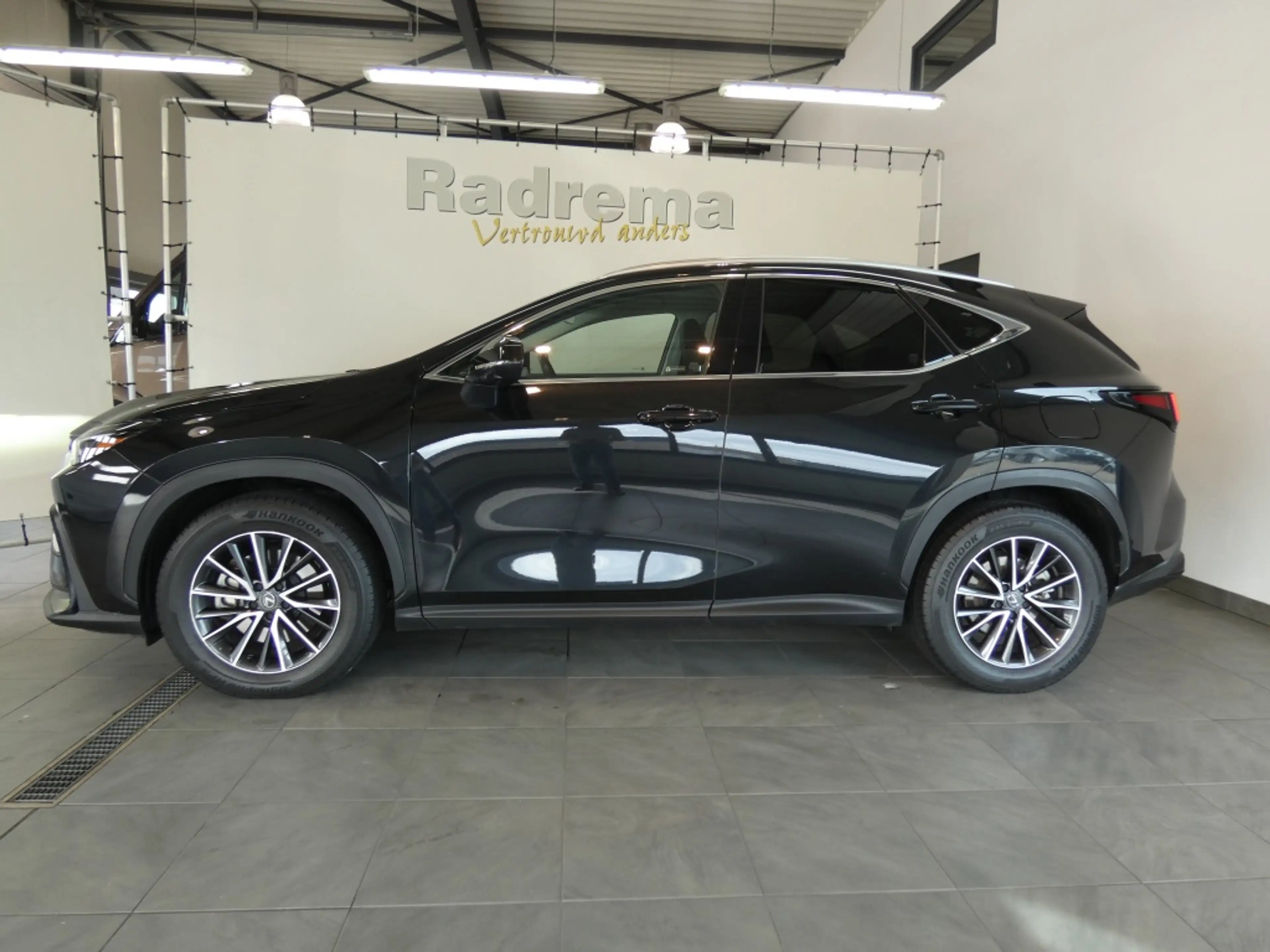 Lexus NX 450h+ AWD Lux. Line Plug in Hybride — photo 4