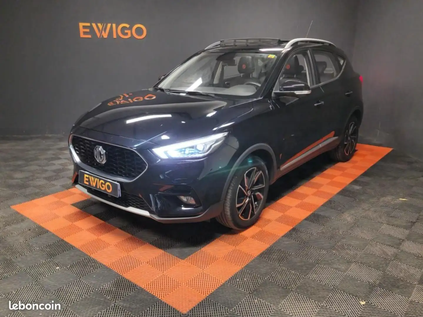 MG ZS MG EV 1.0 T-GDI 110ch LUXURY 1ER MAIN TOIT PANO Negro - 1