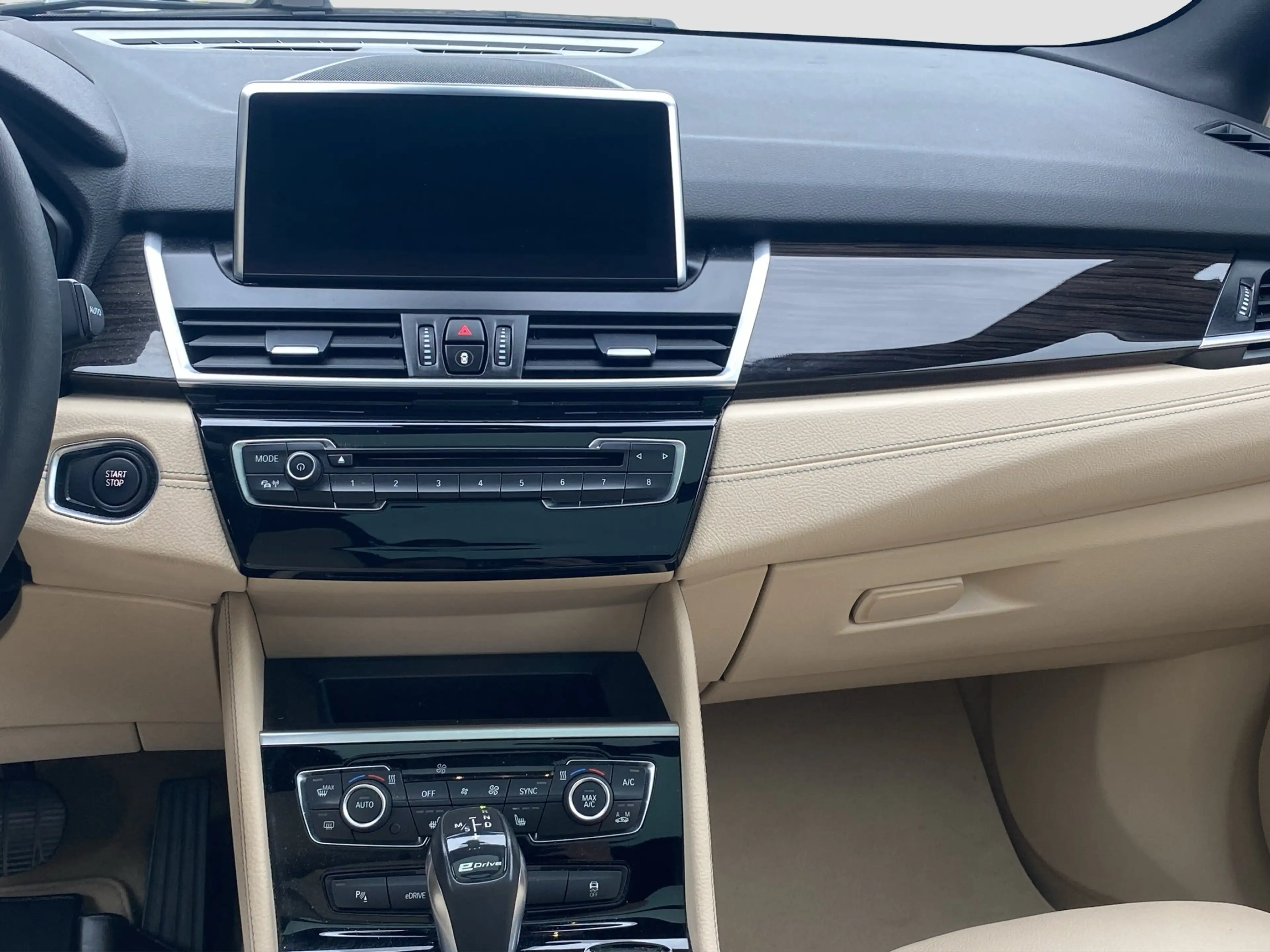 BMW 225 225xe Active Tourer Luxury Line LED ACC Pano RFK — photo 14