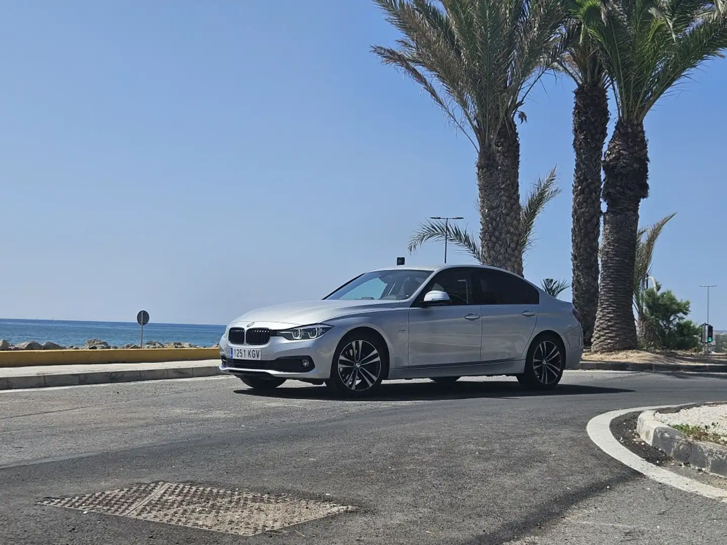 BMW 320 320dA Gris - 2