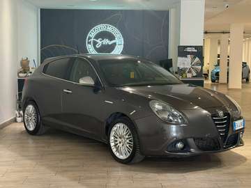 Giulietta 2014 2.0 jtdm Exclusive 150cv E5