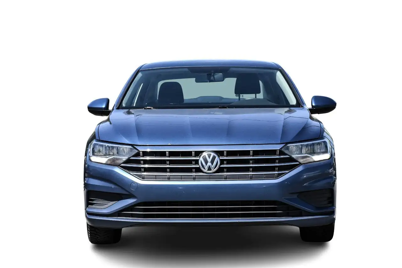 Volkswagen Jetta снимка Volkswagen Jetta