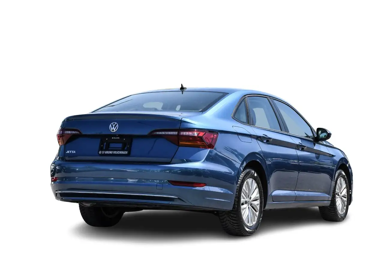 Volkswagen Jetta снимка Volkswagen Jetta