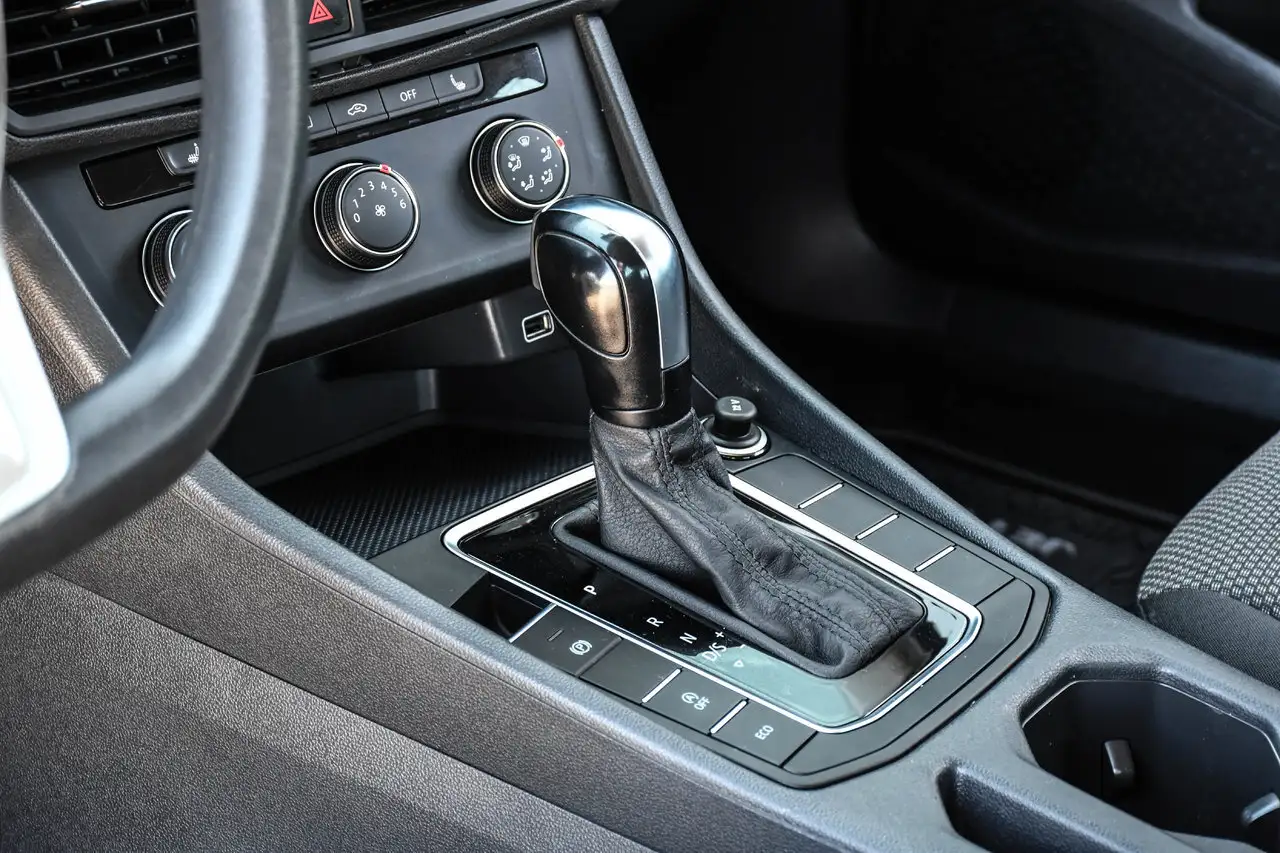 Volkswagen Jetta снимка Volkswagen Jetta
