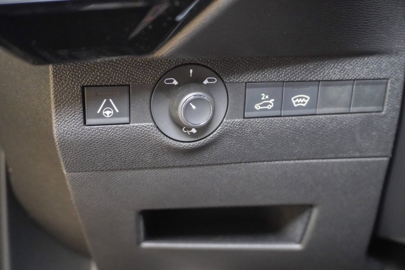 DS Automobiles DS 7 BlueHDi 130 PERFORMANCE LINE — photo 11