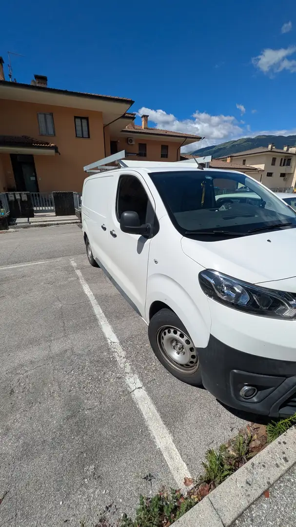 Toyota Proace 1.6 Bílá - 1