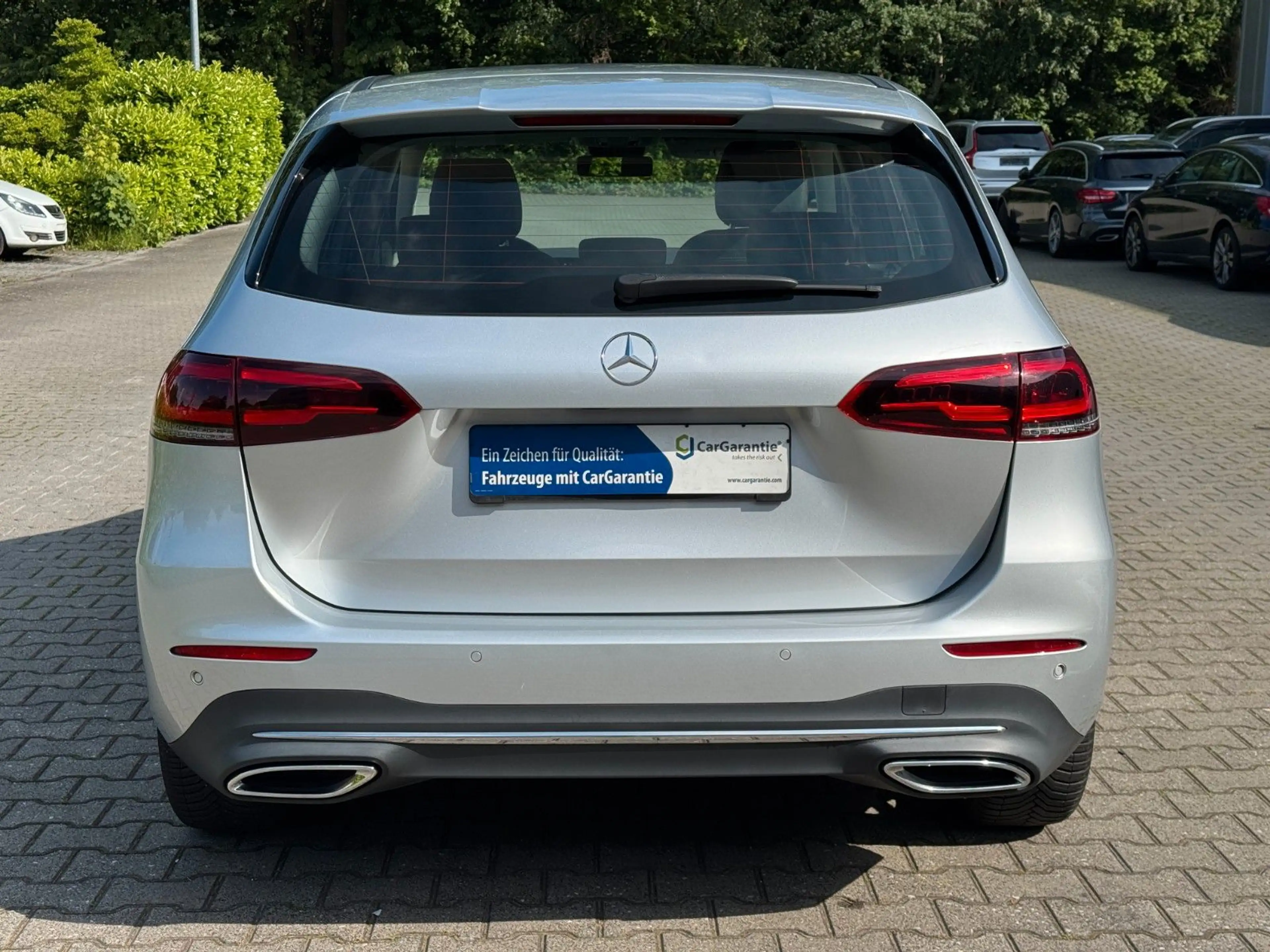Mercedes-Benz B 180 d Garantie *Keyless *Kamera *LED *Navi — photo 9