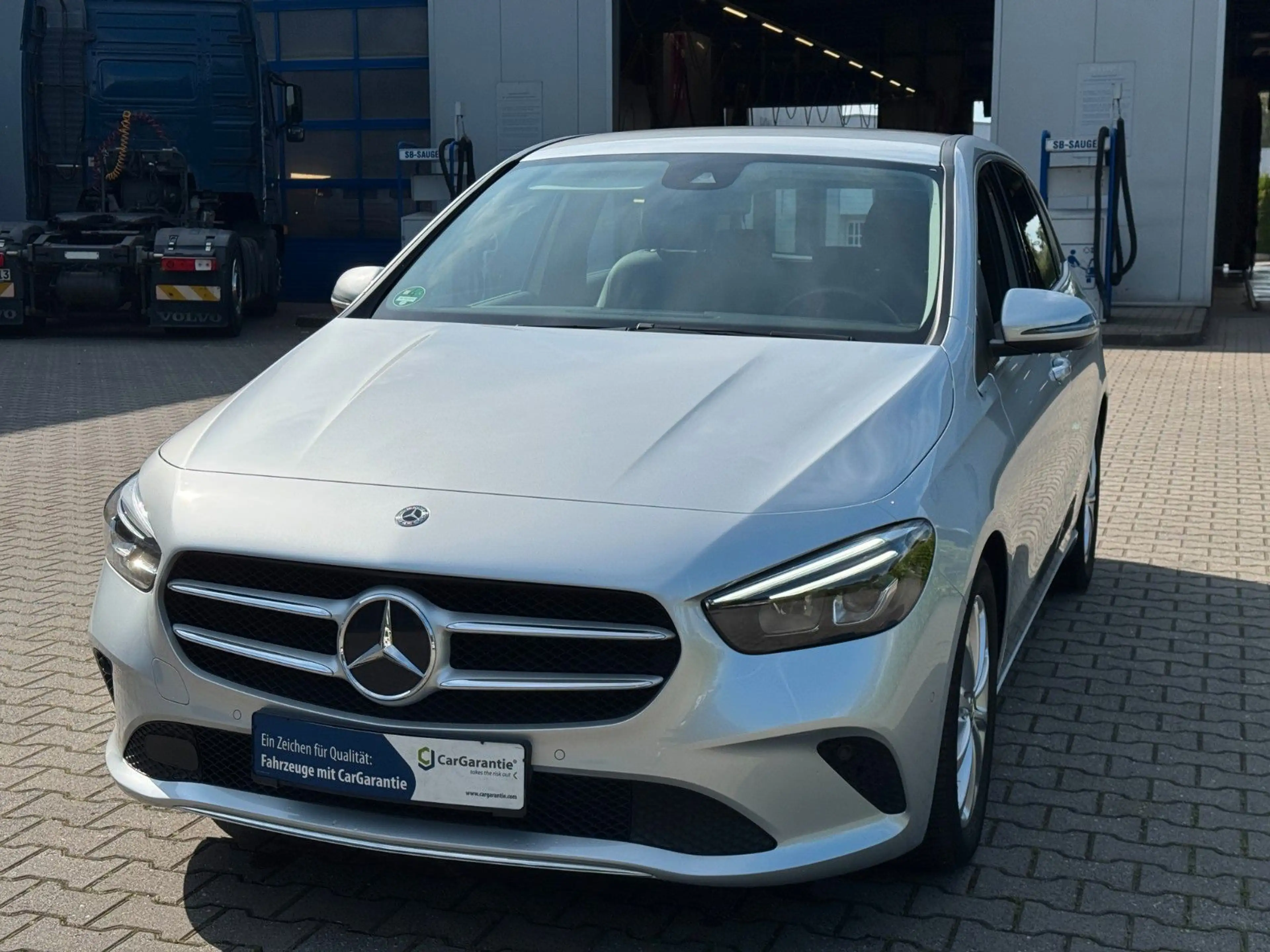 Mercedes-Benz B 180 d Garantie *Keyless *Kamera *LED *Navi — photo 6