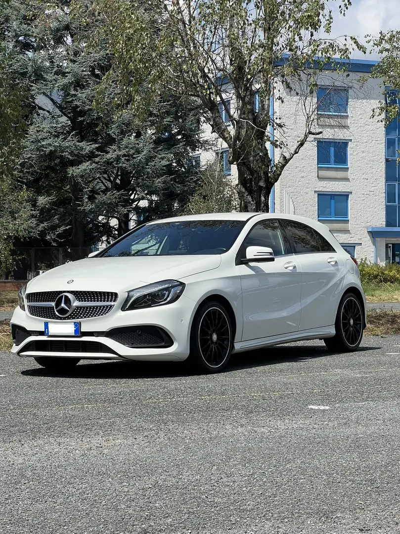 Mercedes-Benz A 220 Premium 4matic auto Bianco - 2