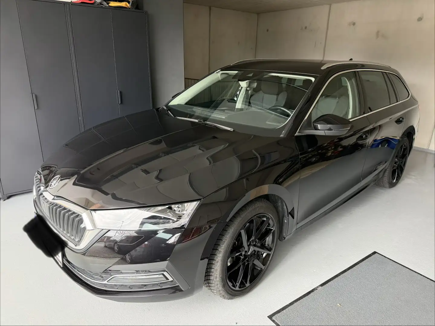 Skoda Octavia Combi 2,0 TDI 4x4 Style DSG - 2