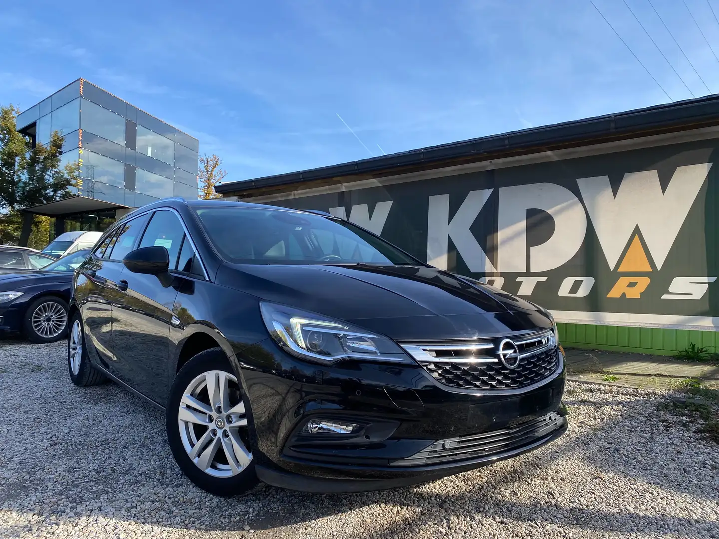 Opel Astra Astra 1.6 D Start/Stop Sports Tourer Innovation Noir - 1