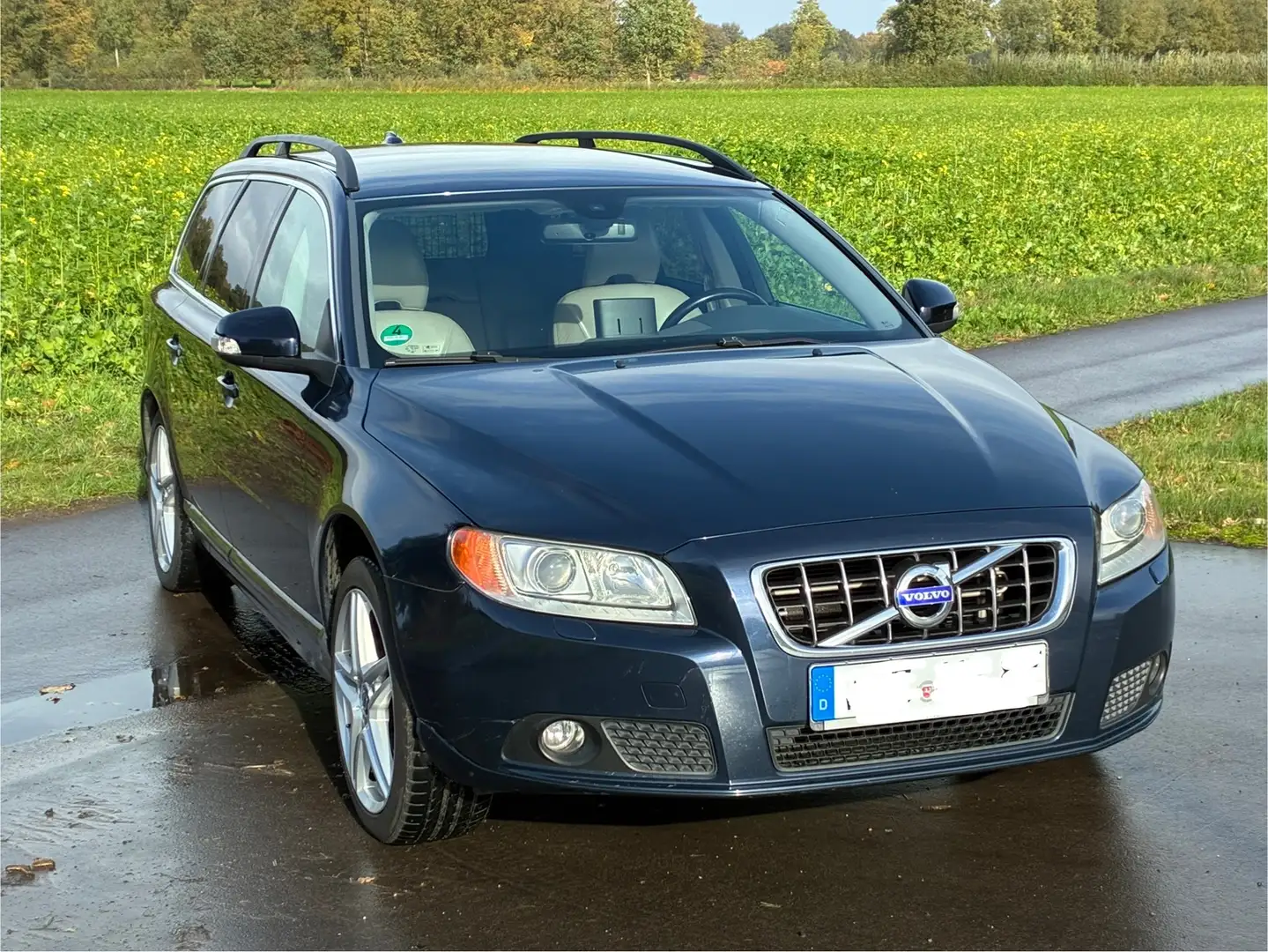 Volvo V70 V70 Diesel 2.4D Aut. Momentum Blau - 2