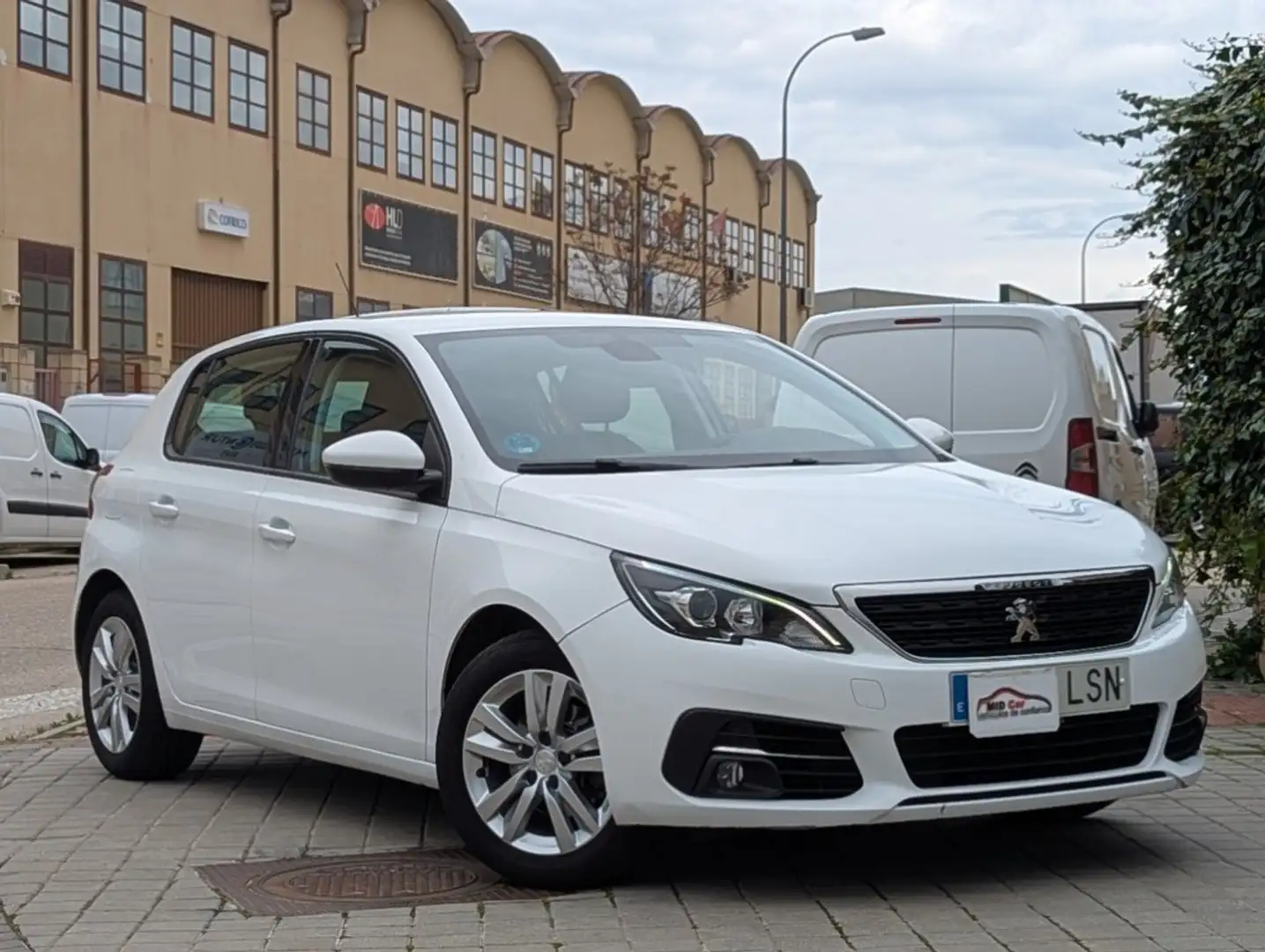 Peugeot 308 1.5 BlueHDi S&S Allure Pack EAT8 130 Blanco - 1