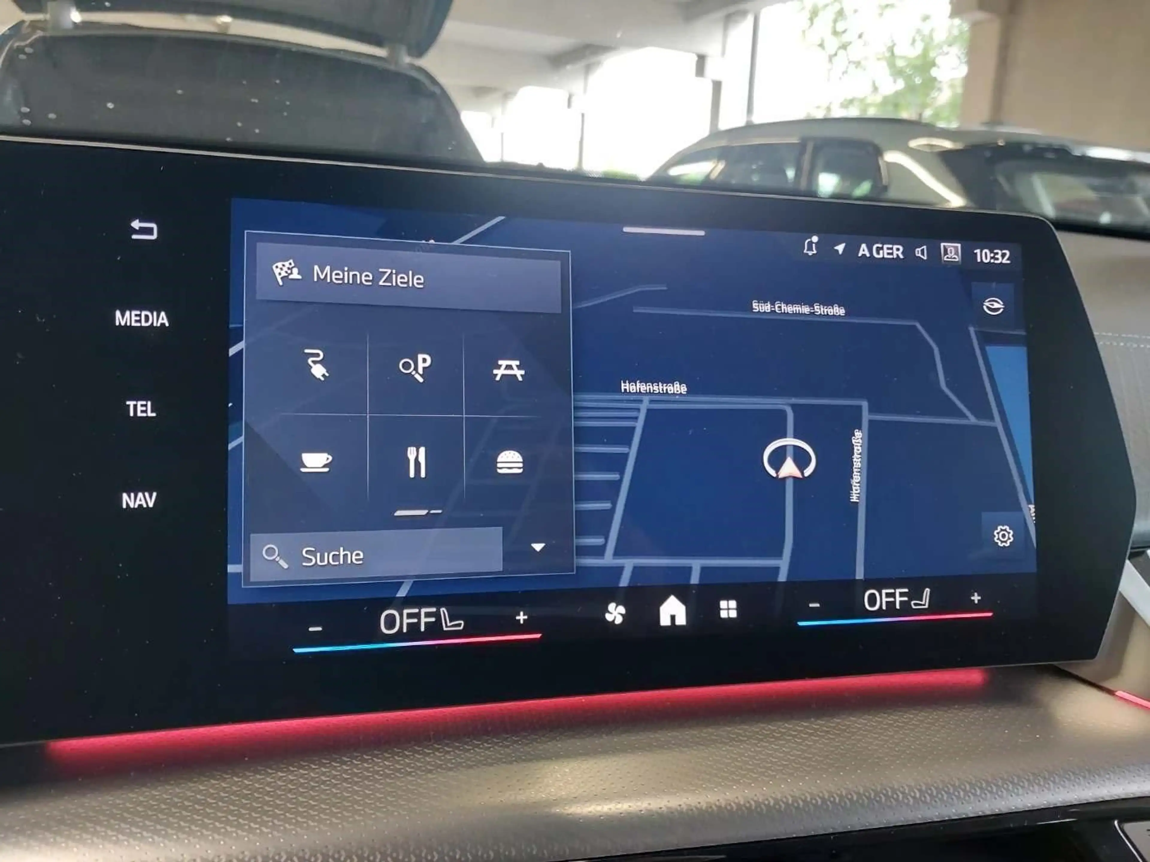 BMW iX2 xDrive30 M SPORT+AHK+E SITZE+HUD+KAMERA — photo 10