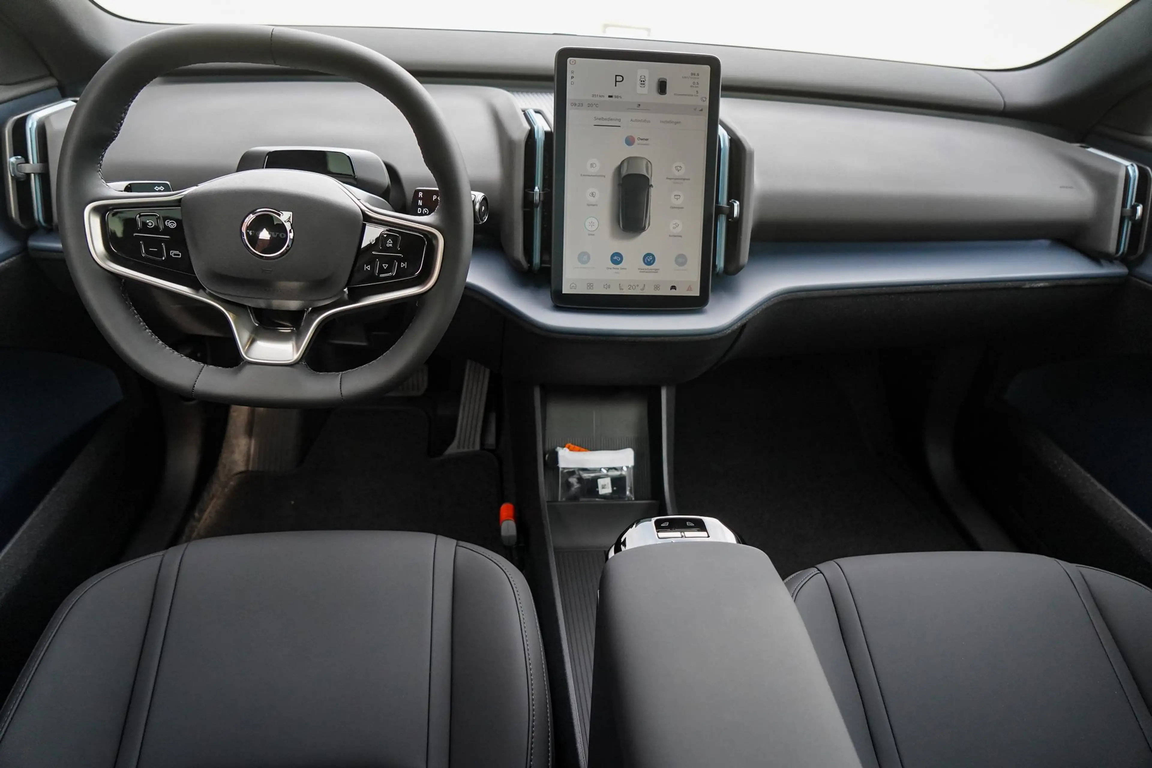 Volvo EX30 Single Motor Ext Range Plus Black Ed Europa 69 kWh — photo 10