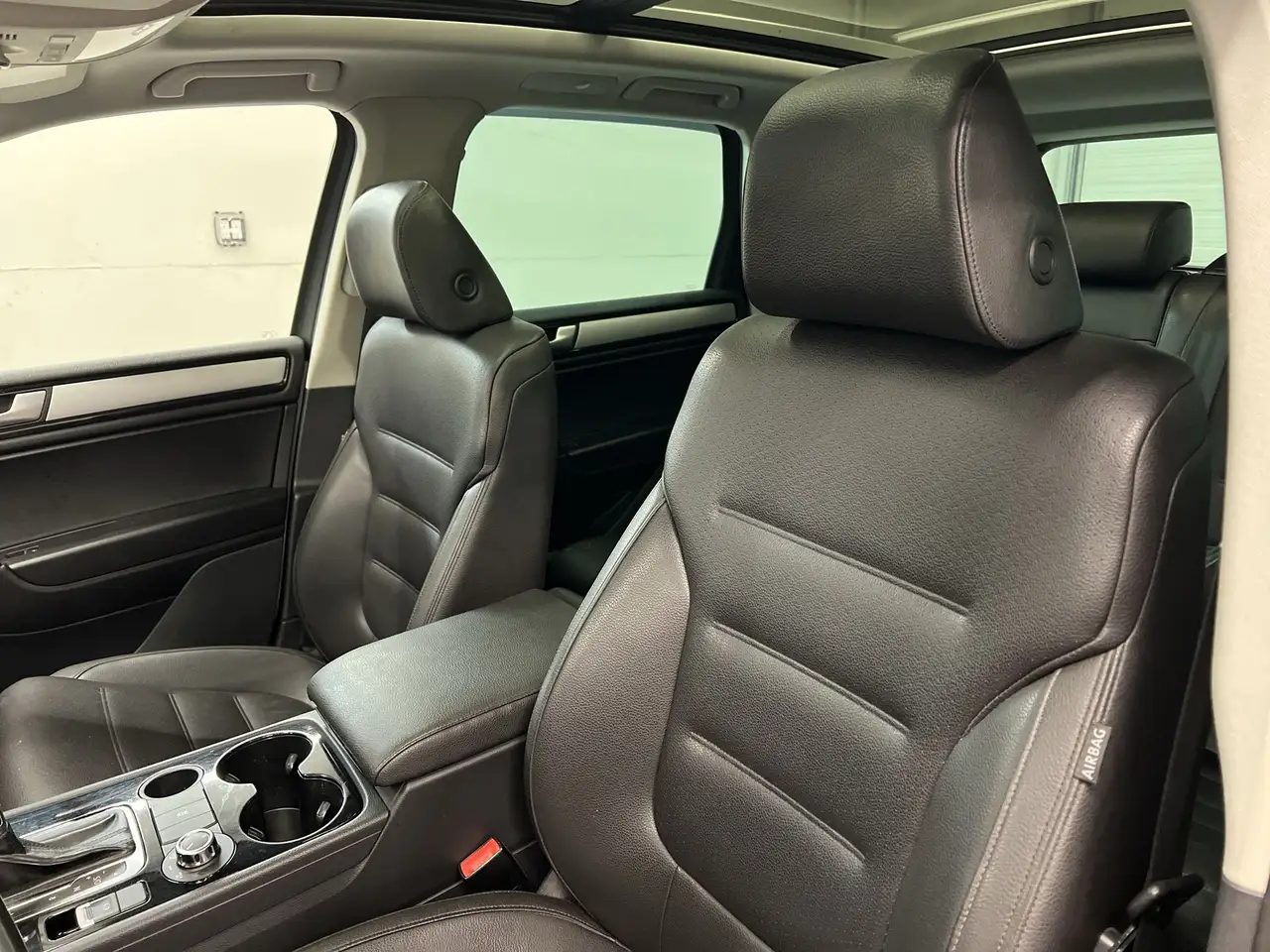 Volkswagen Touareg снимка Volkswagen Touareg