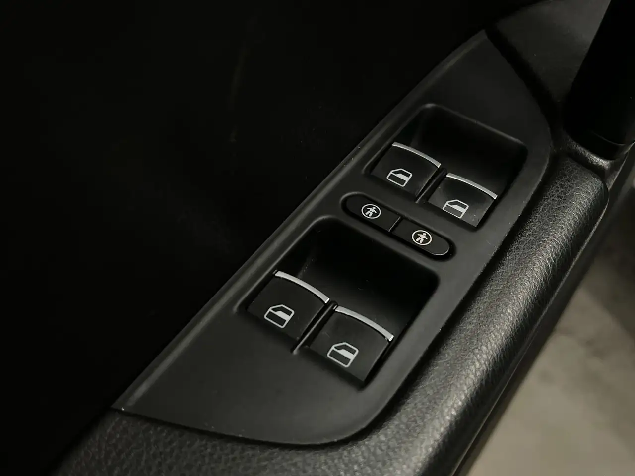 Volkswagen Touareg снимка Volkswagen Touareg