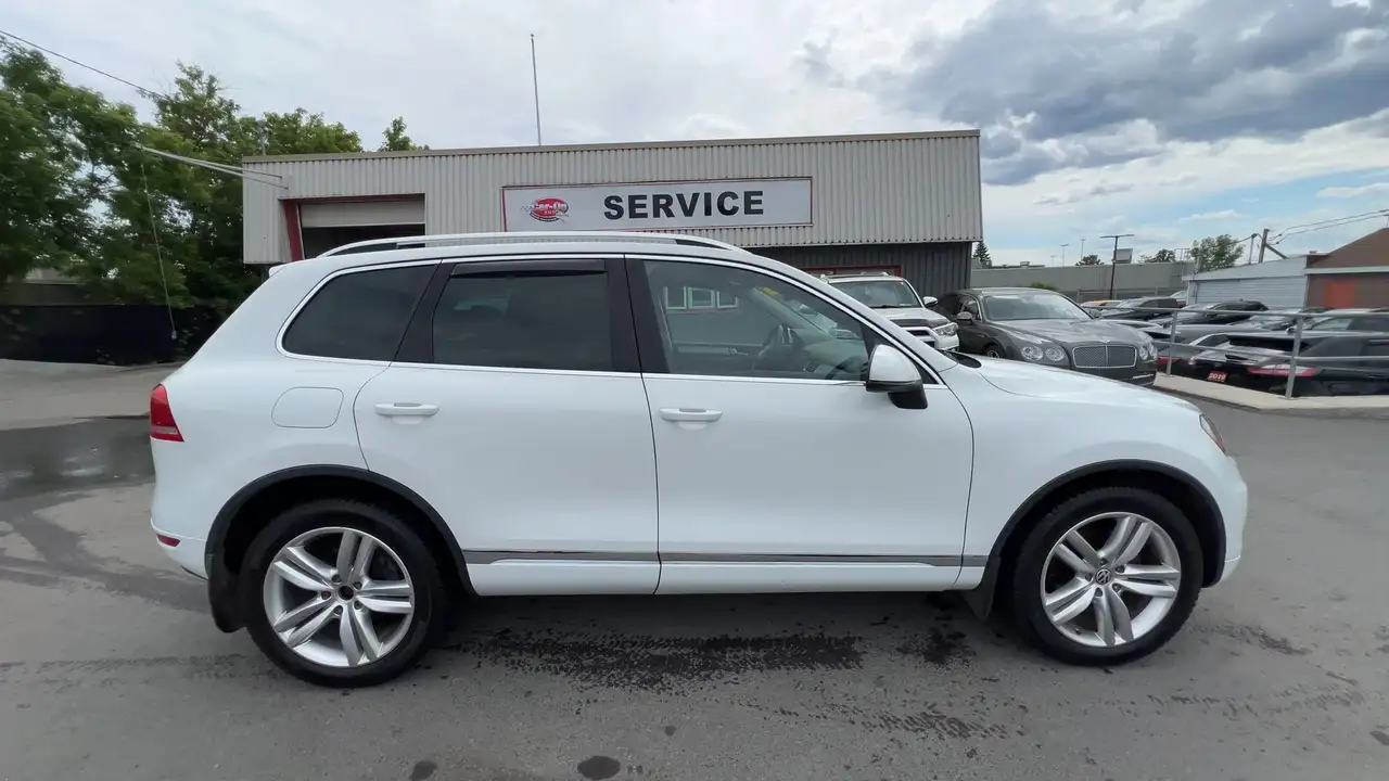 Volkswagen Touareg снимка Volkswagen Touareg