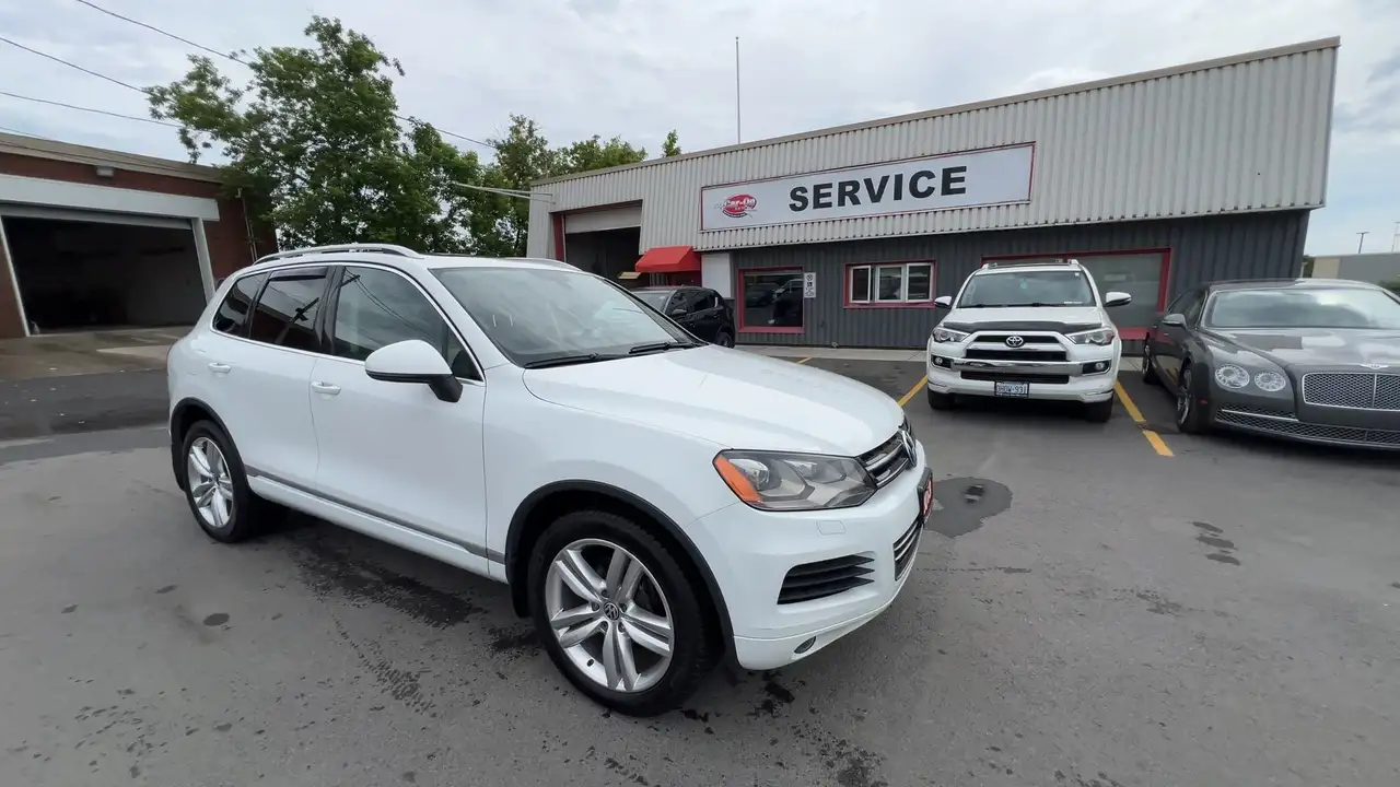 Volkswagen Touareg снимка Volkswagen Touareg