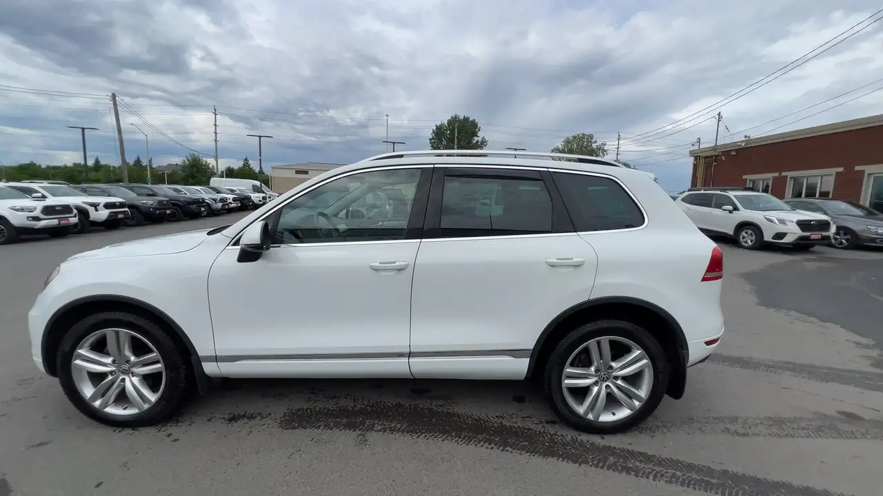 Volkswagen Touareg снимка Volkswagen Touareg