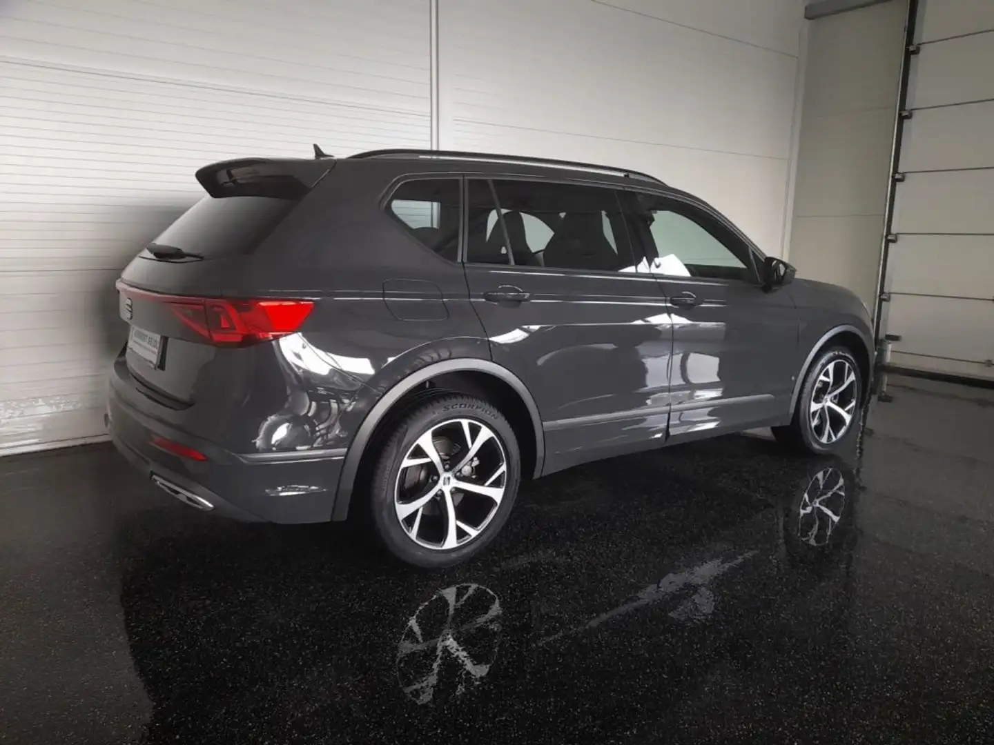 SEAT Tarraco FR-LINE PHEV 245 DSG *VOLL-LED / DCC / 19 ZOLL / VIRTUELL / NAVI / AHV & 360° KAMERA / MEMORY / ACC* Grau - 2
