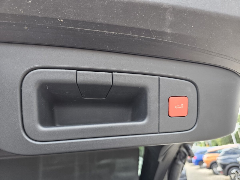 Citroen C5 X 1.6 Hybrid 225 (Plug-In) EU6d Shine Pack Kamera LE — photo 26