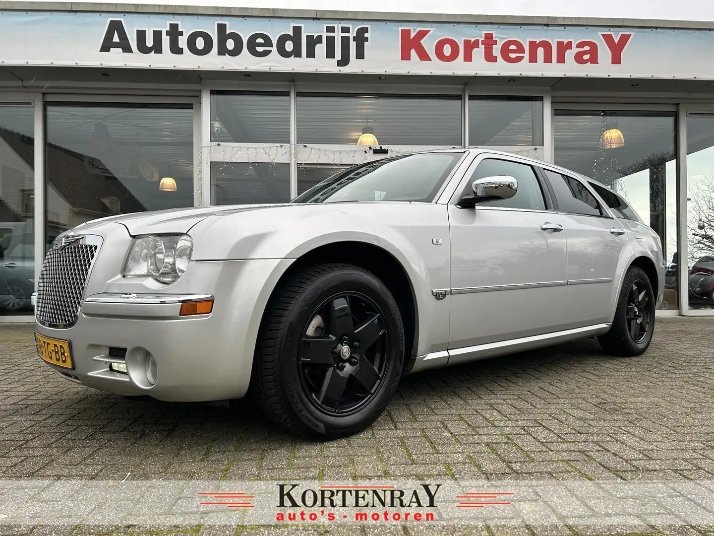 Chrysler 300C Touring 3.5 V6 AWD LPG G3 originele Nederlandse au Grijs - 1