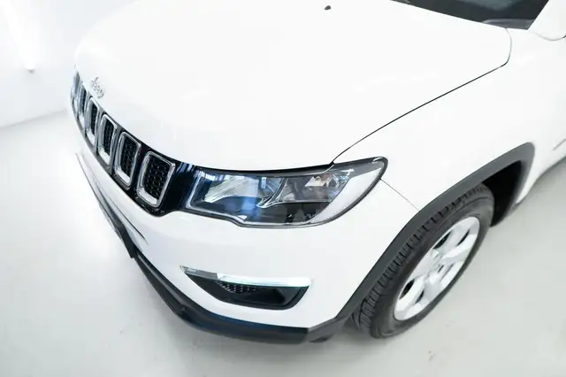 Jeep Compass view 18