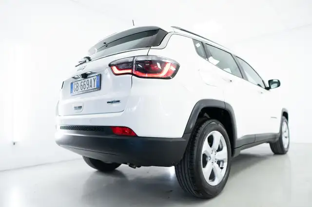 Jeep Compass view 19