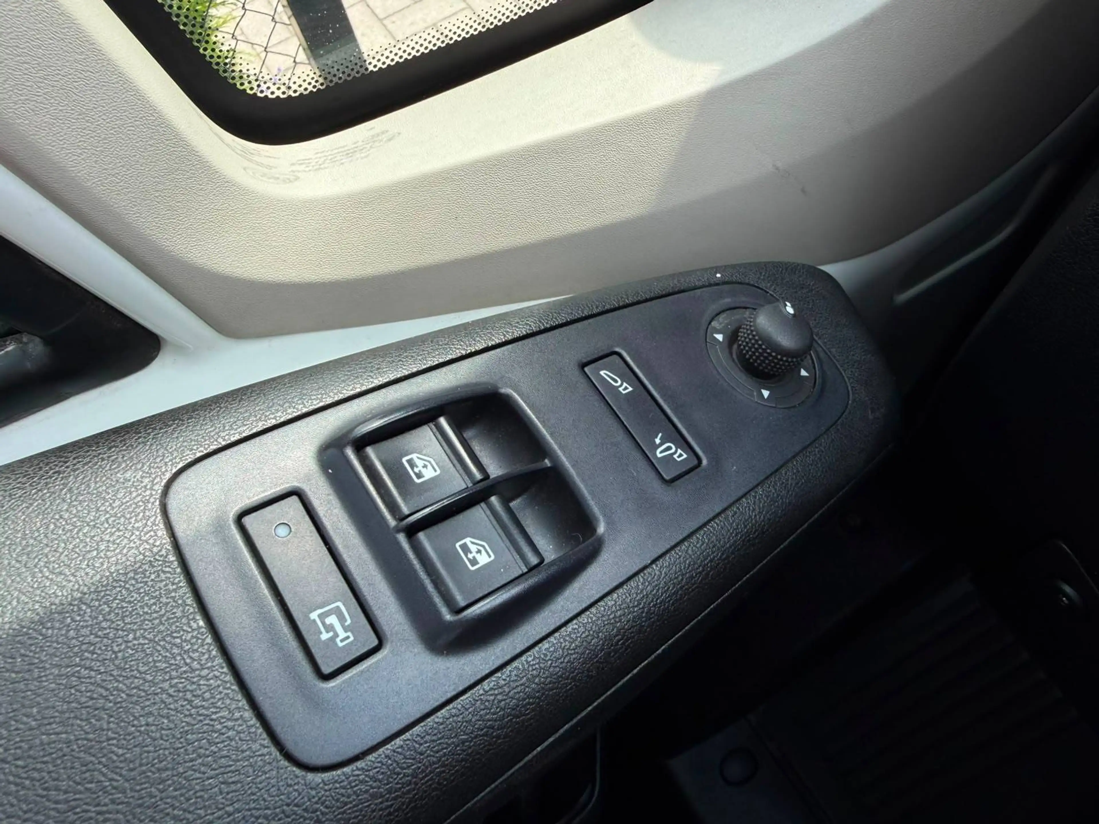 Citroen Jumper 2.0 Diesel / BTW Aftrekbaar / 1e eigenaar / Lichte vracht / 3 zitplaatsen / 12mnd waarborg — photo 21