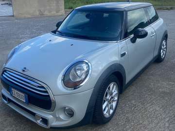 Mini 1.5 Cooper D Business XL 3p