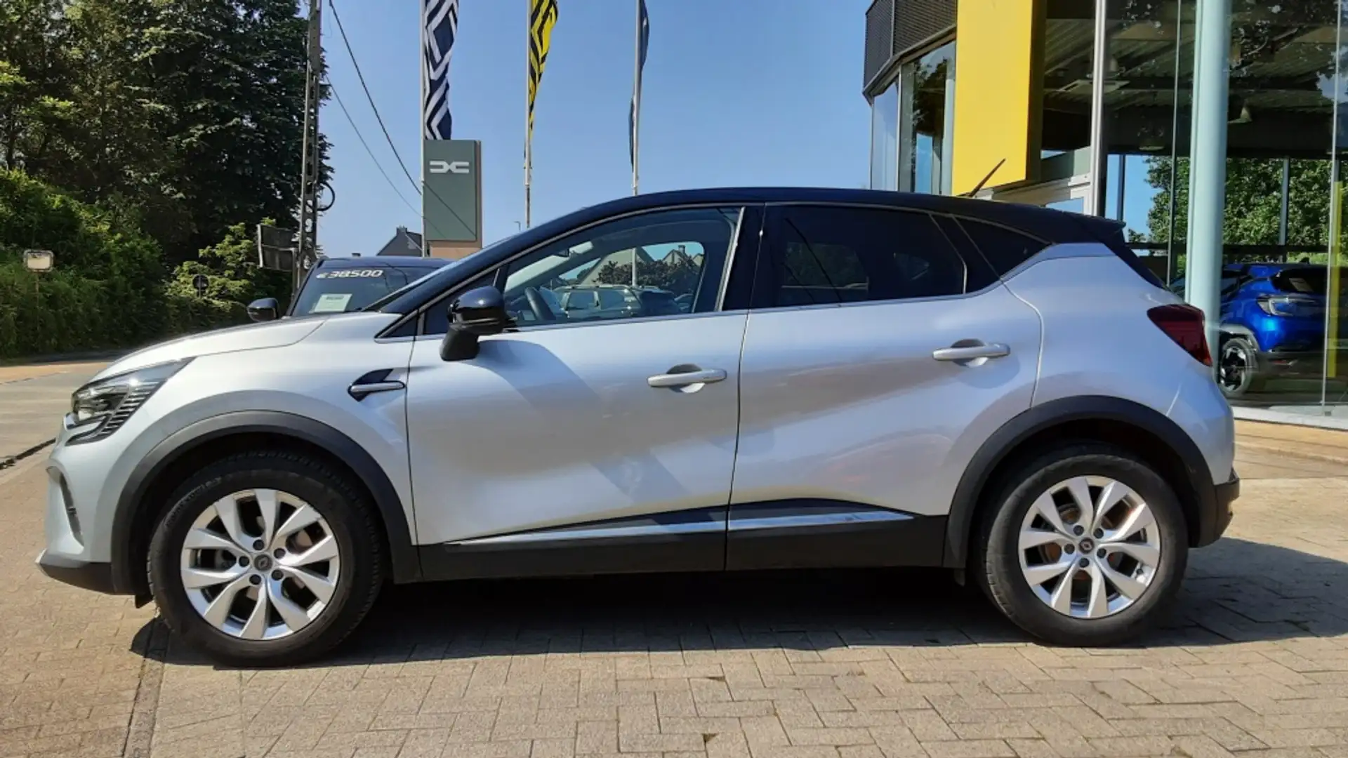 Renault Captur II 1.0 TCe 100 Intens (EU 6d-Temp) Zilver - 2