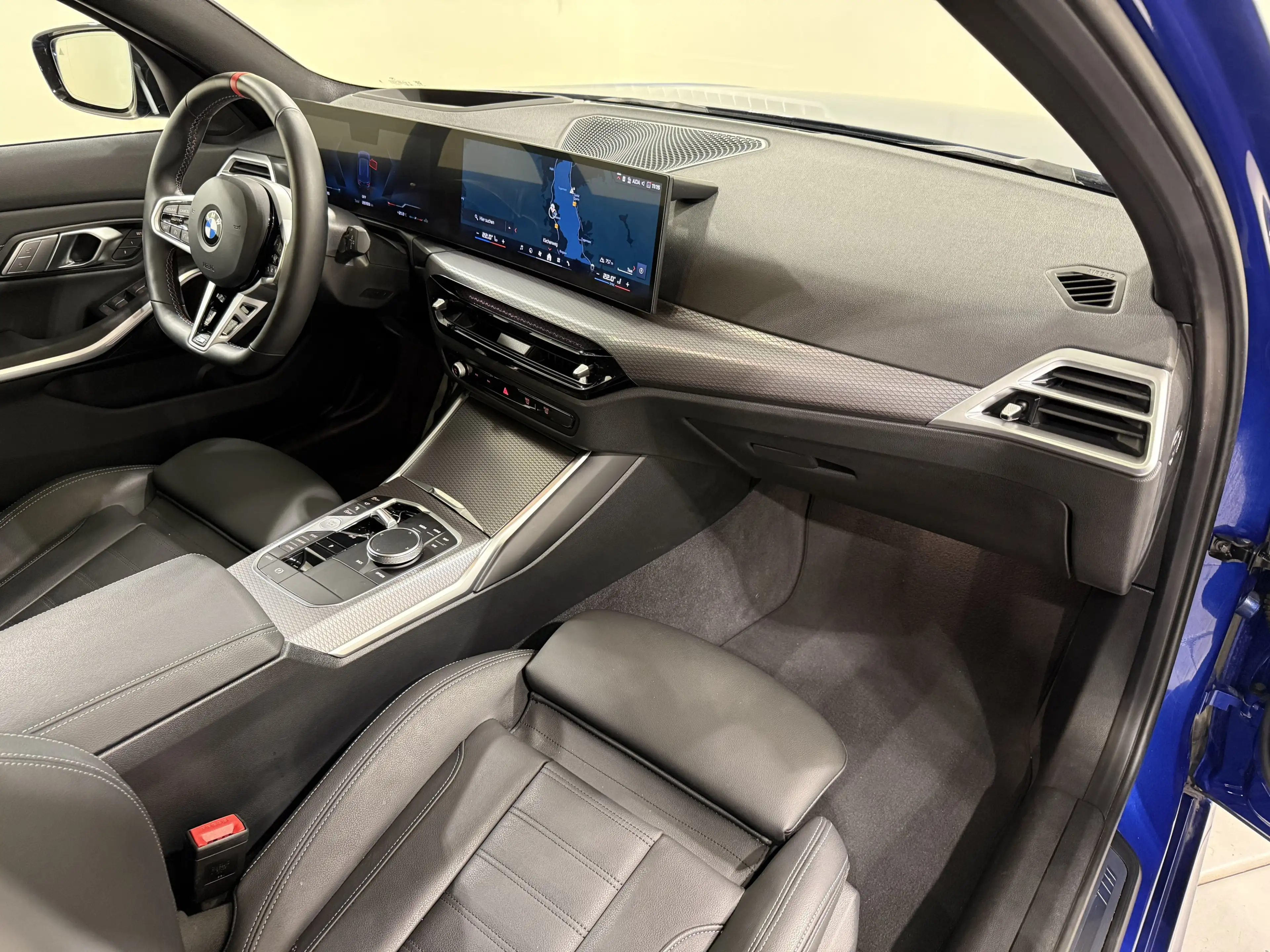 BMW 340 M340i xDrive Touring Pro 392PS AHK Pano 360 HUD — photo 10