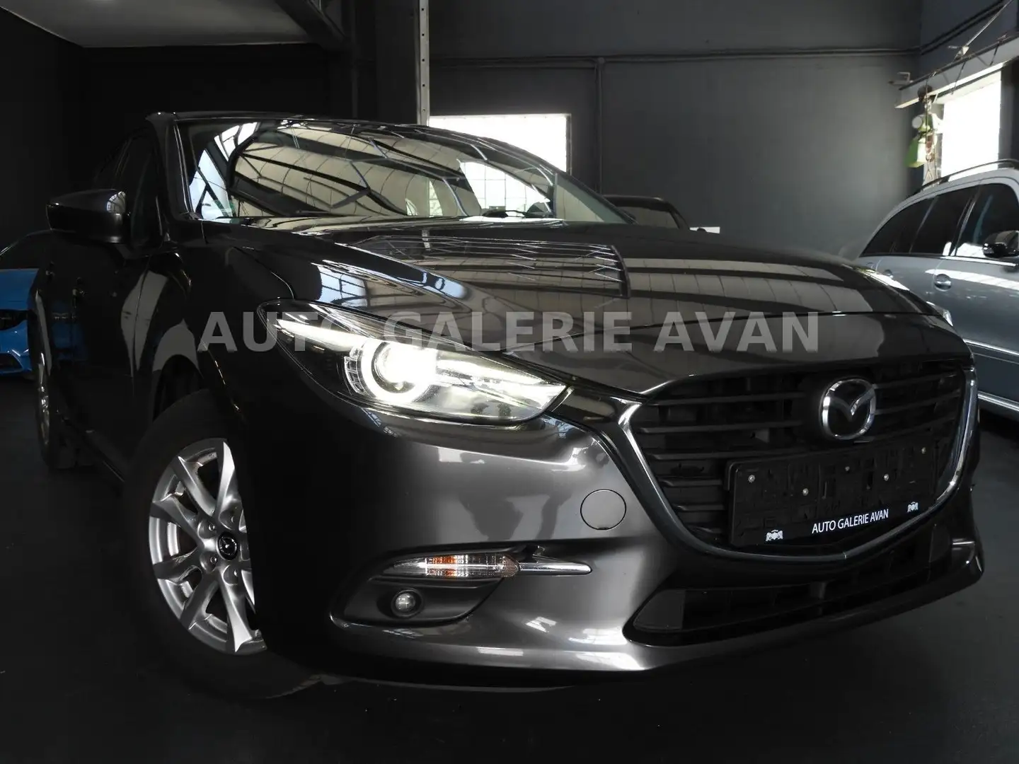 Mazda 3 2.0 SKYACTIV-G 120 EXCLUSIVE-LINE Gris - 1