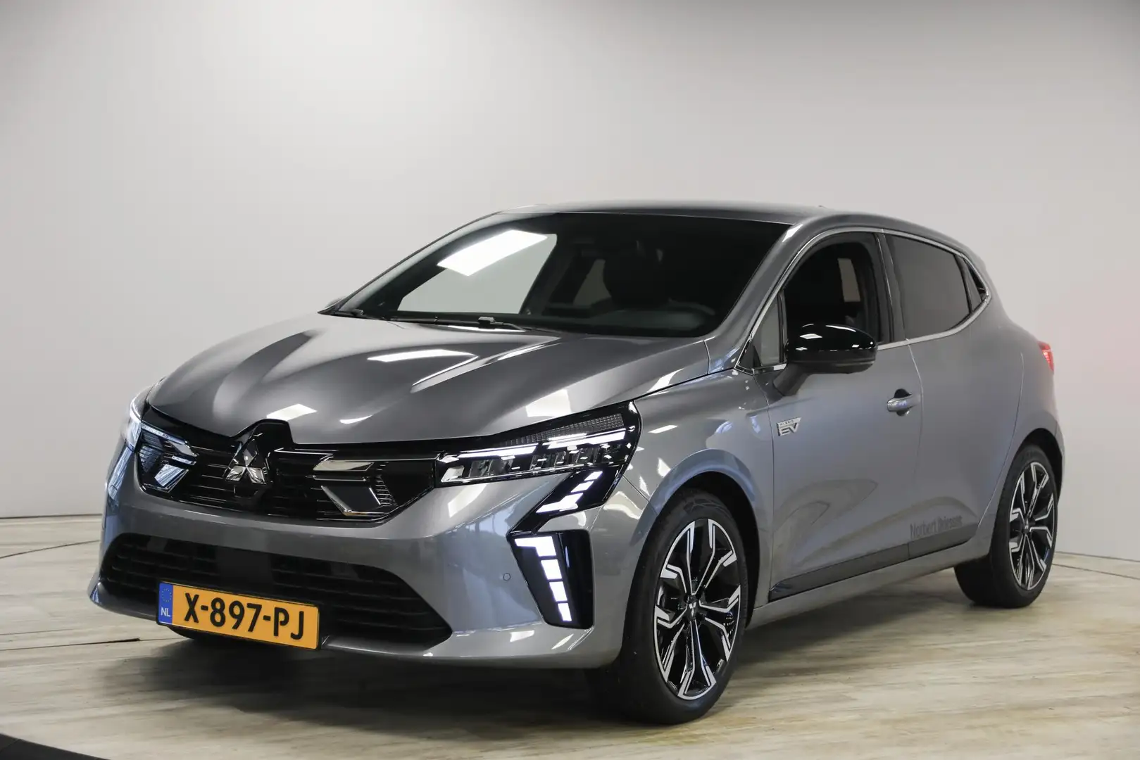 Mitsubishi Colt 1.6 HEV Instyle Hybrid | 360 Camera | Apple Carpla Grijs - 1