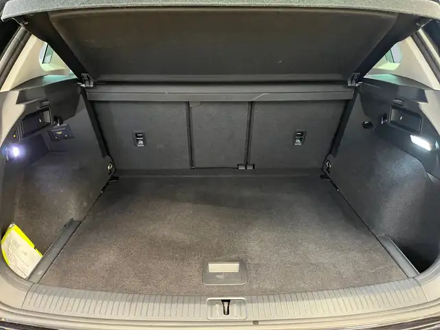 Volkswagen Tiguan view 14