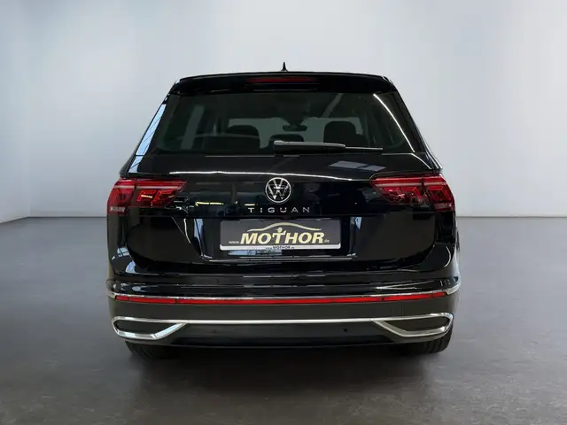 Volkswagen Tiguan view 5