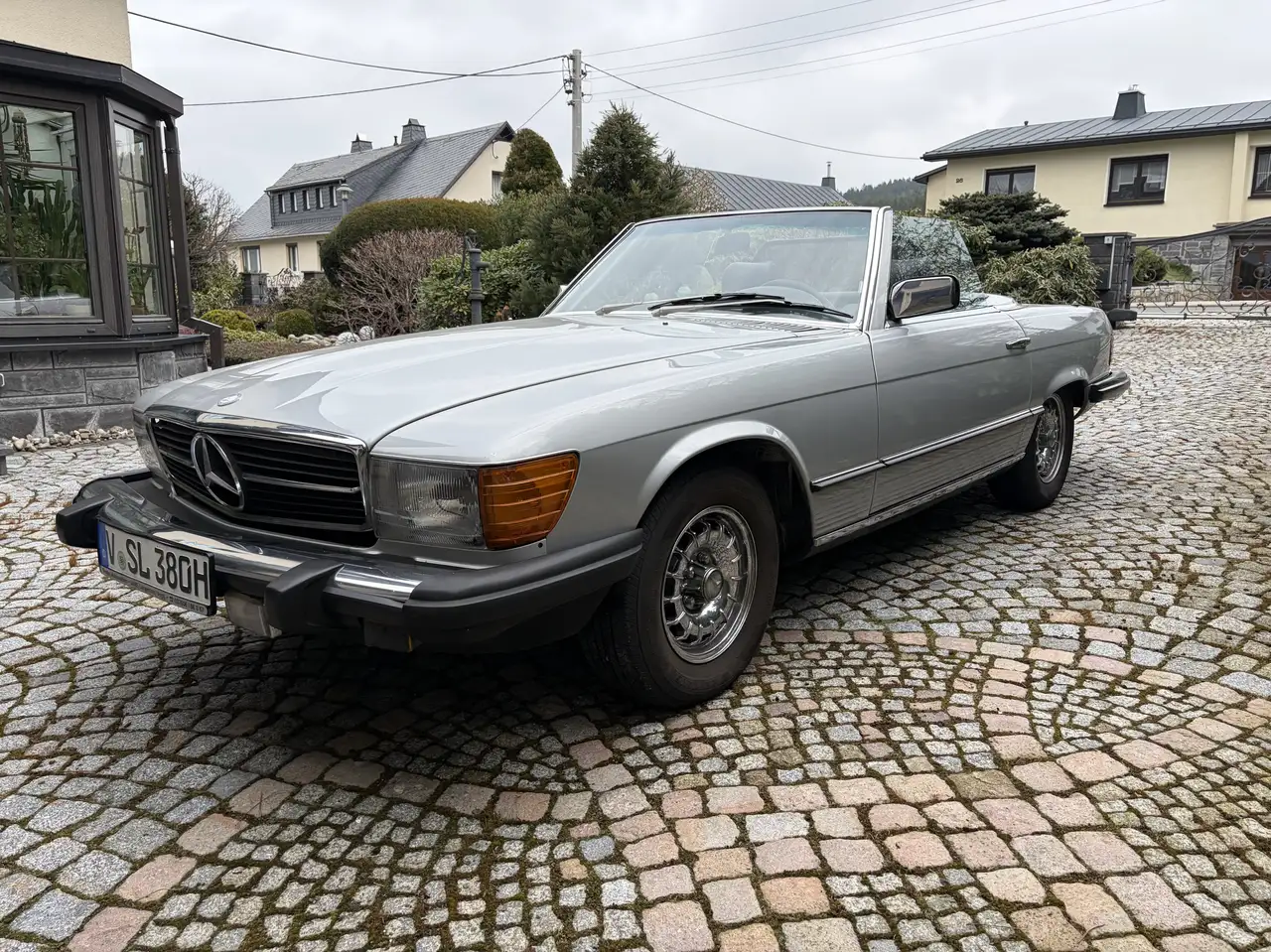 Mercedes-Benz SL 380, foto 1