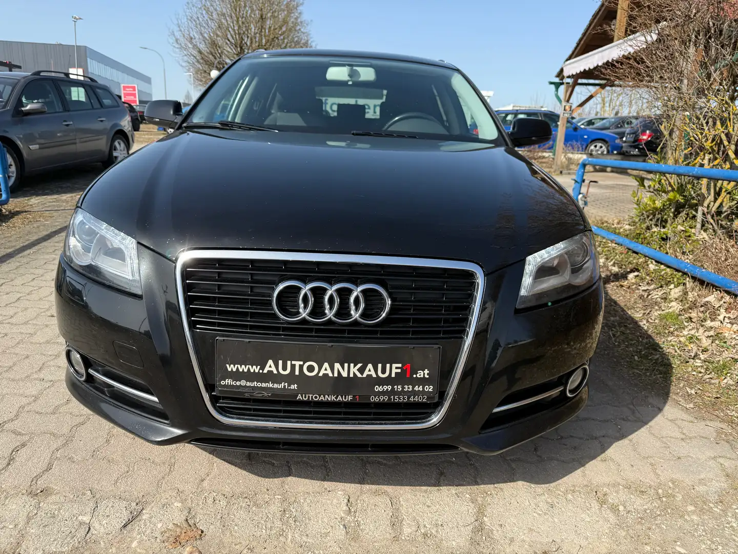 Audi A3 SB Attraction 1,6 TDI DPF**19 Zoll** Xenon**PDC** Noir - 2