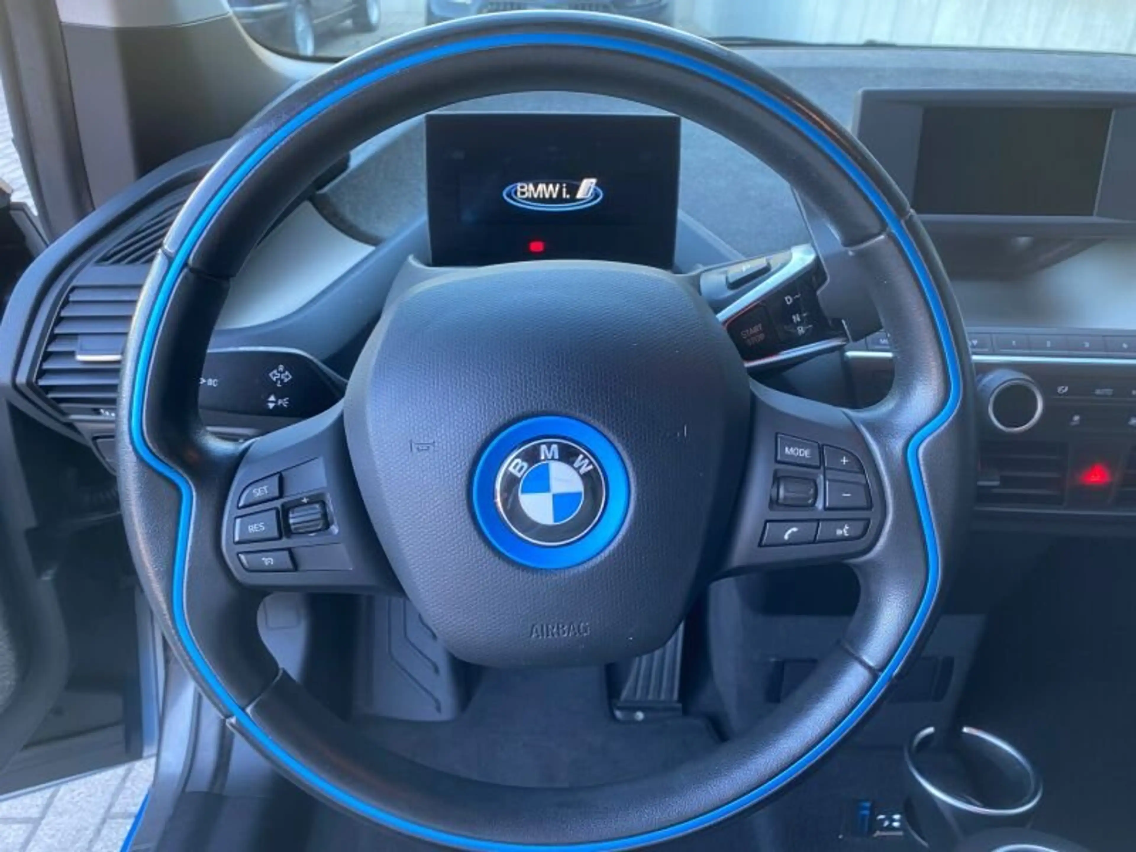 BMW i3 s 120 20/NAVI/CAM/K-ZUG/TEMPO/DAB/SH/WLAN — photo 6