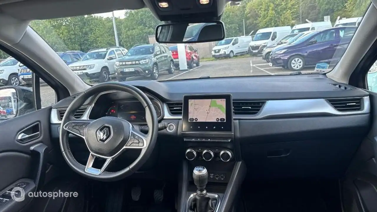 Renault Captur — photo 11