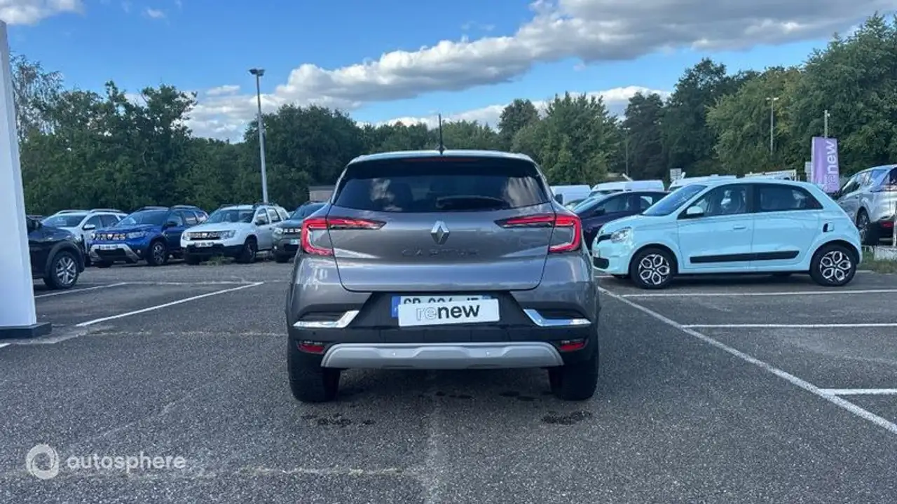 Renault Captur — photo 6
