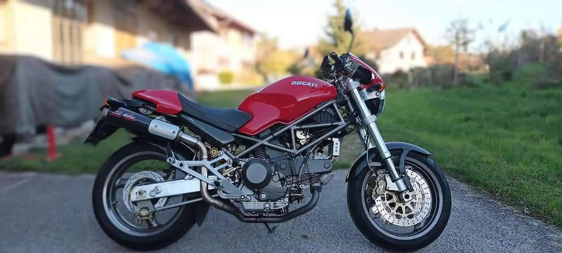 Ducati Monster 900 Rosso - 2